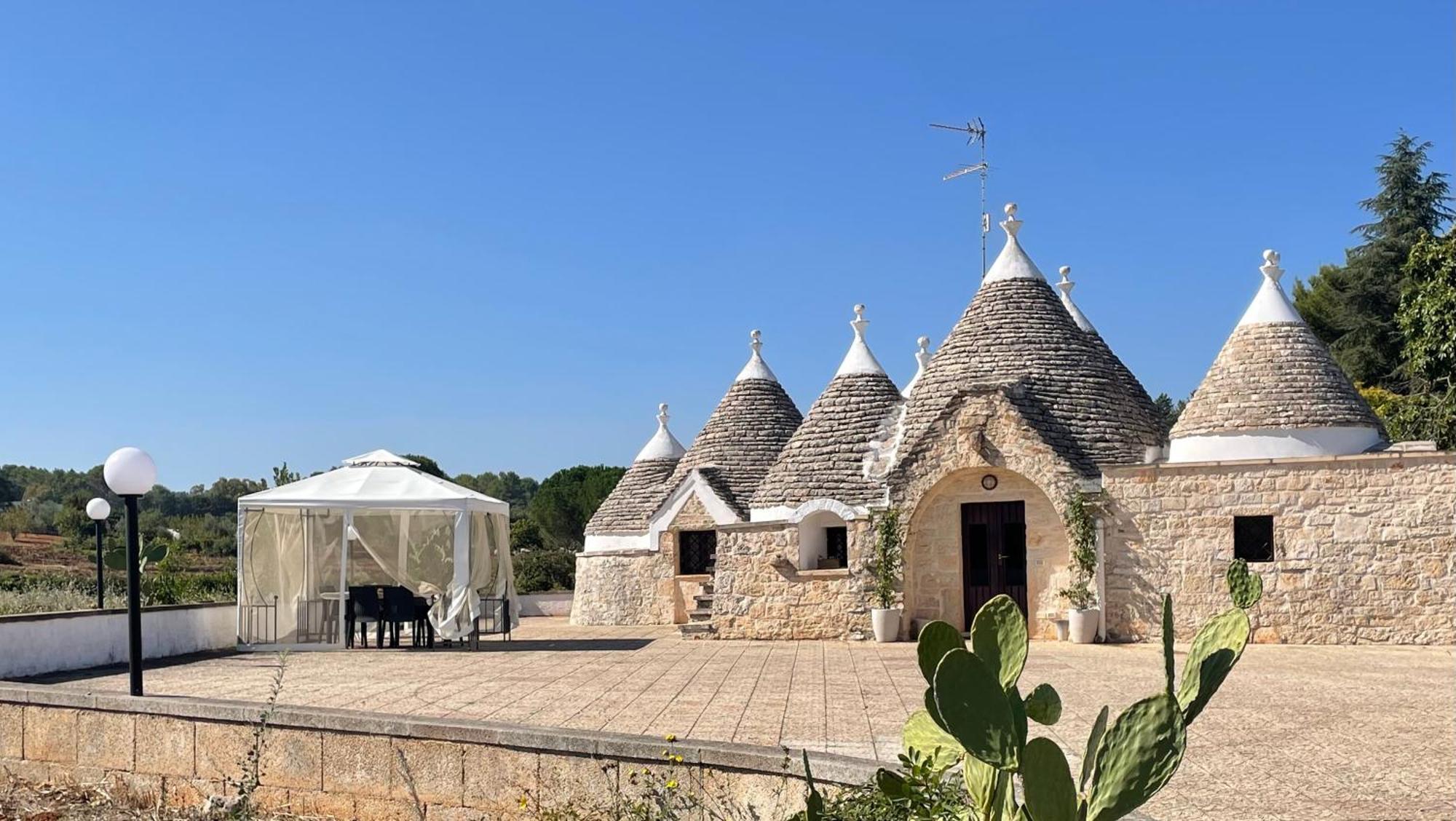 Trulli Del Sole Villa Martina Franca Exteriör bild