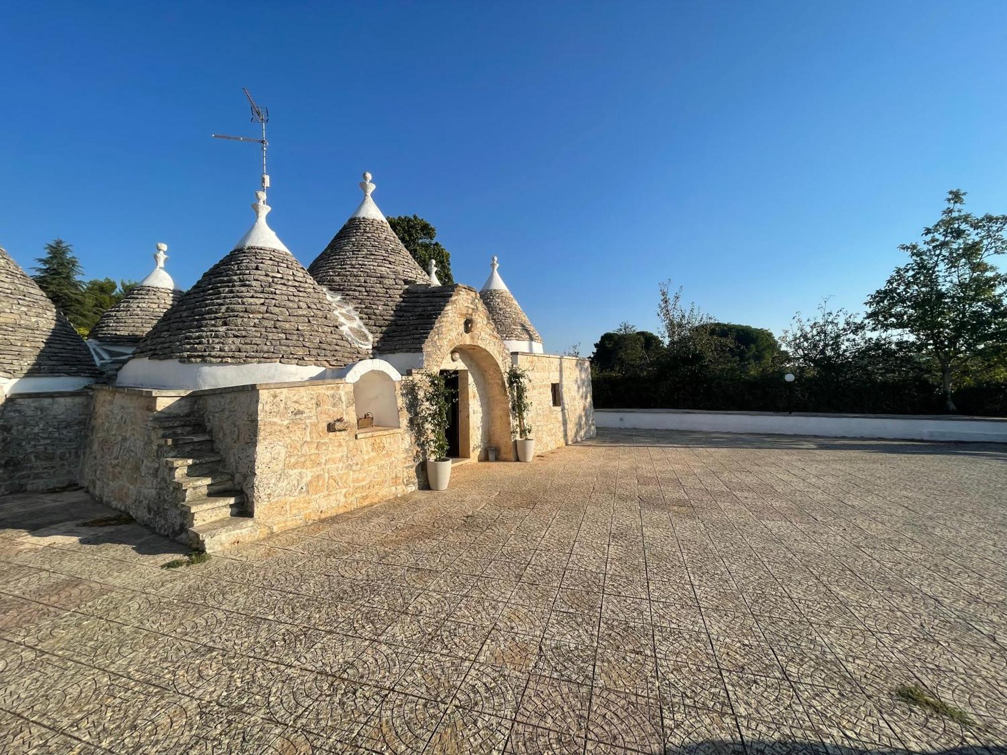 Trulli Del Sole Villa Martina Franca Exteriör bild