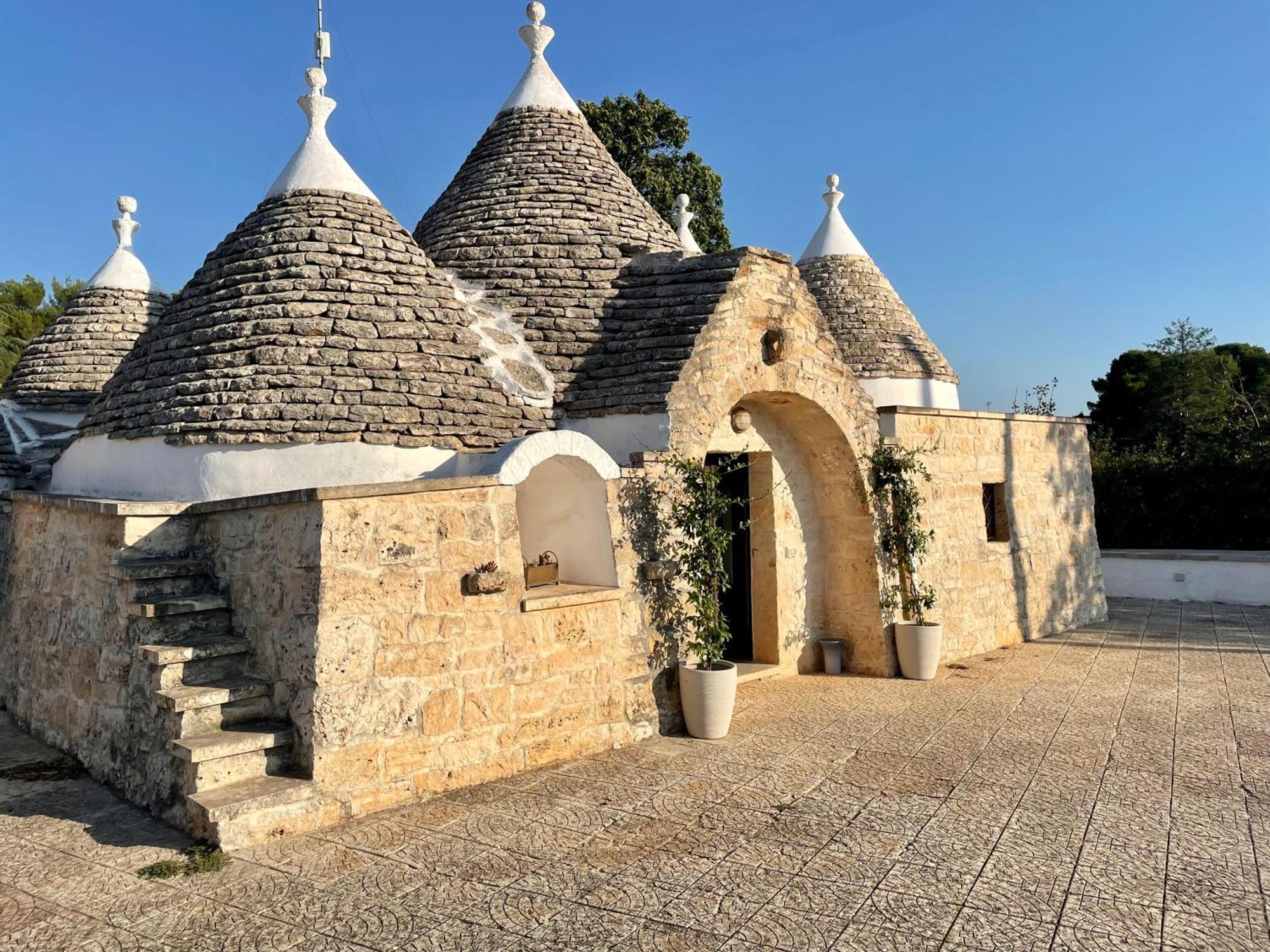Trulli Del Sole Villa Martina Franca Exteriör bild